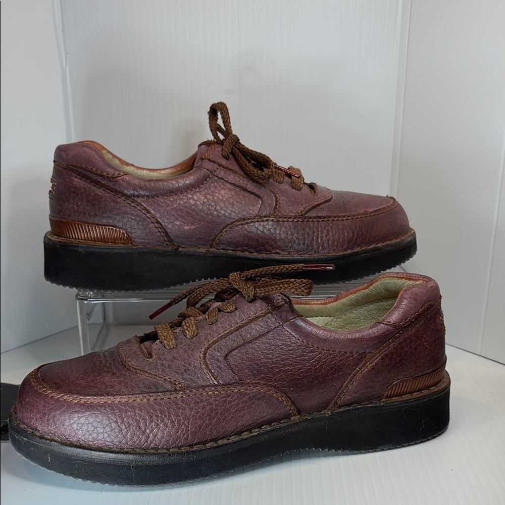Cabela's dark purple and Black Flats with‎ Durable Sole. Size 9 box 1